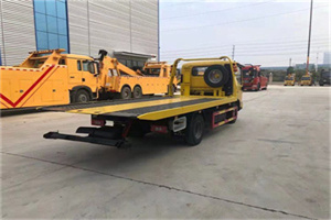 黎平非事故拖车